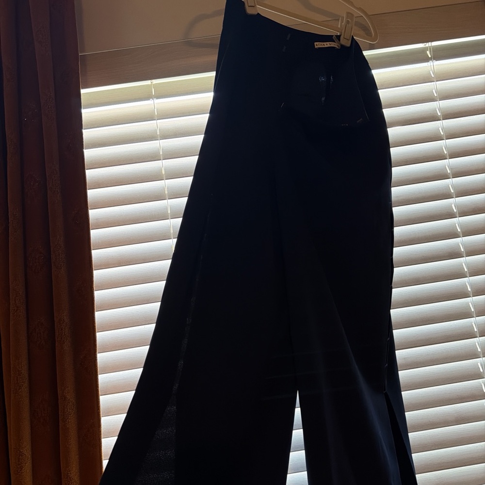 Alice + Olivia Elegant Black Trousers